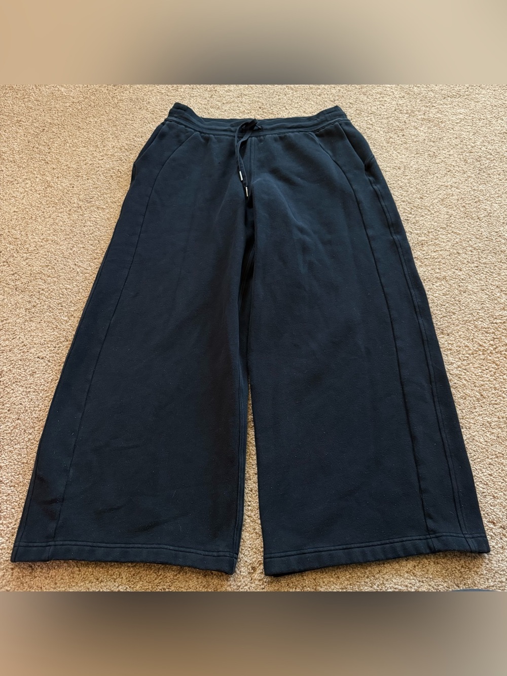 Lululemon Scuba Mid-Rise Wide-Leg Pants in Black Size Large